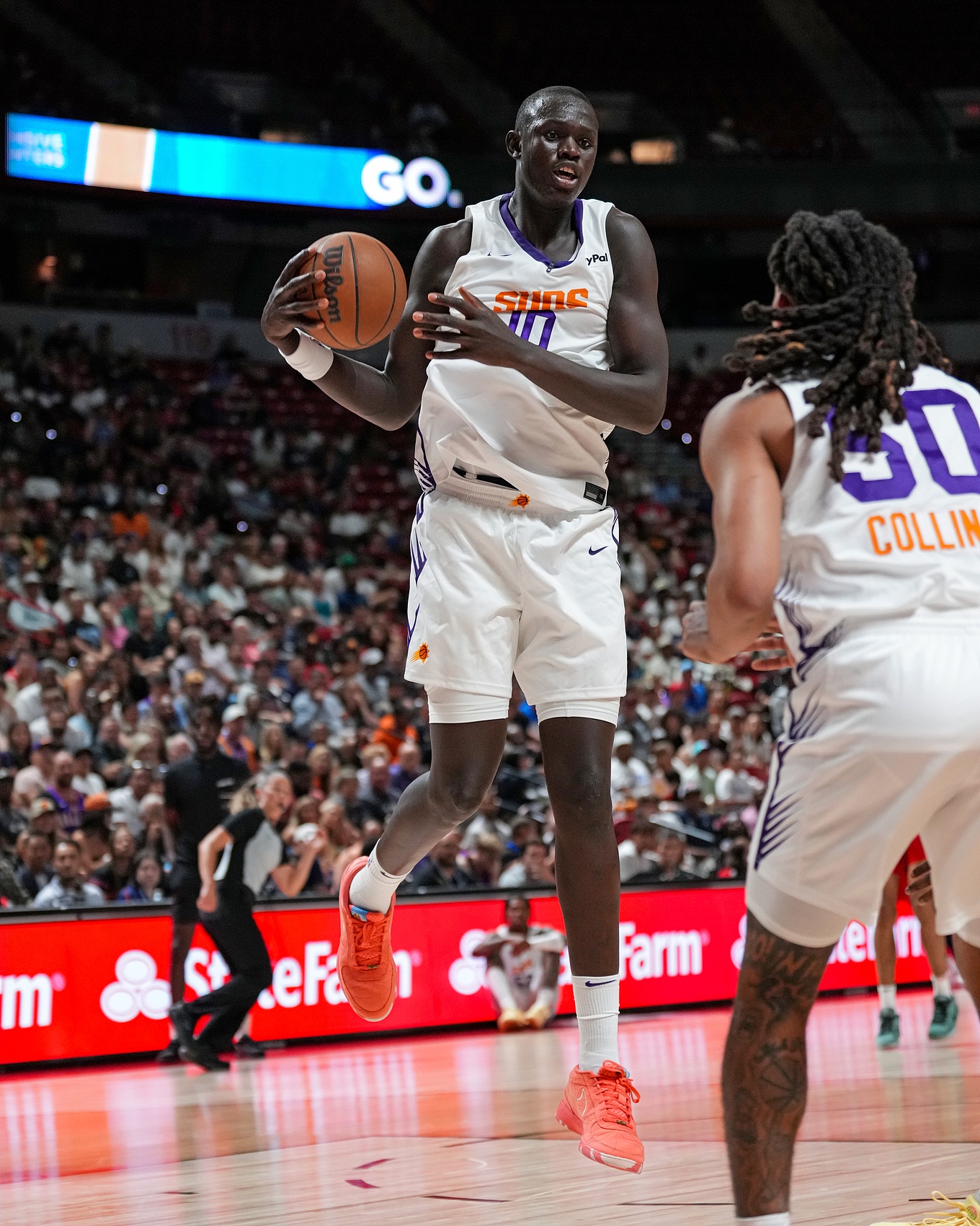 不太理想！10号秀马卢阿奇13投仅5中拿到14分5篮板 三分6中1